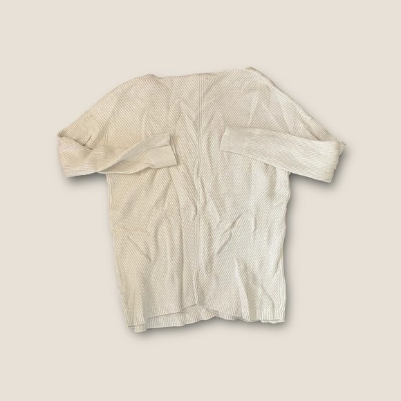 L.L. Bean Women's V-Neck Sweater - White - Picture 3 of 5